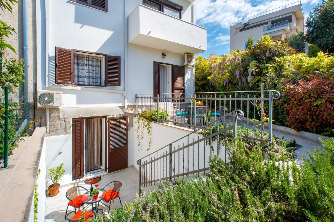 Apartment Nives In The City Center - Free Parking Spalato Esterno foto