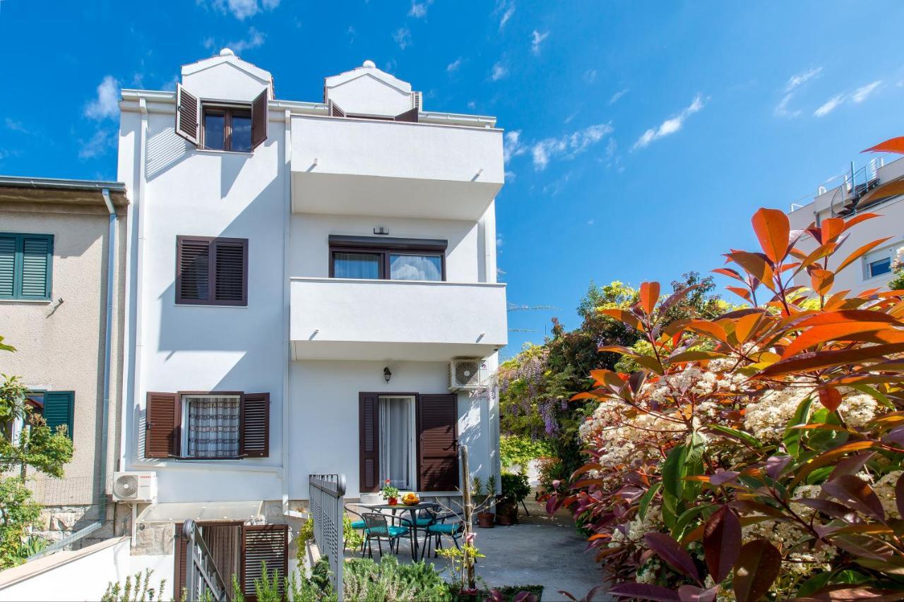 Apartment Nives In The City Center - Free Parking Spalato Esterno foto