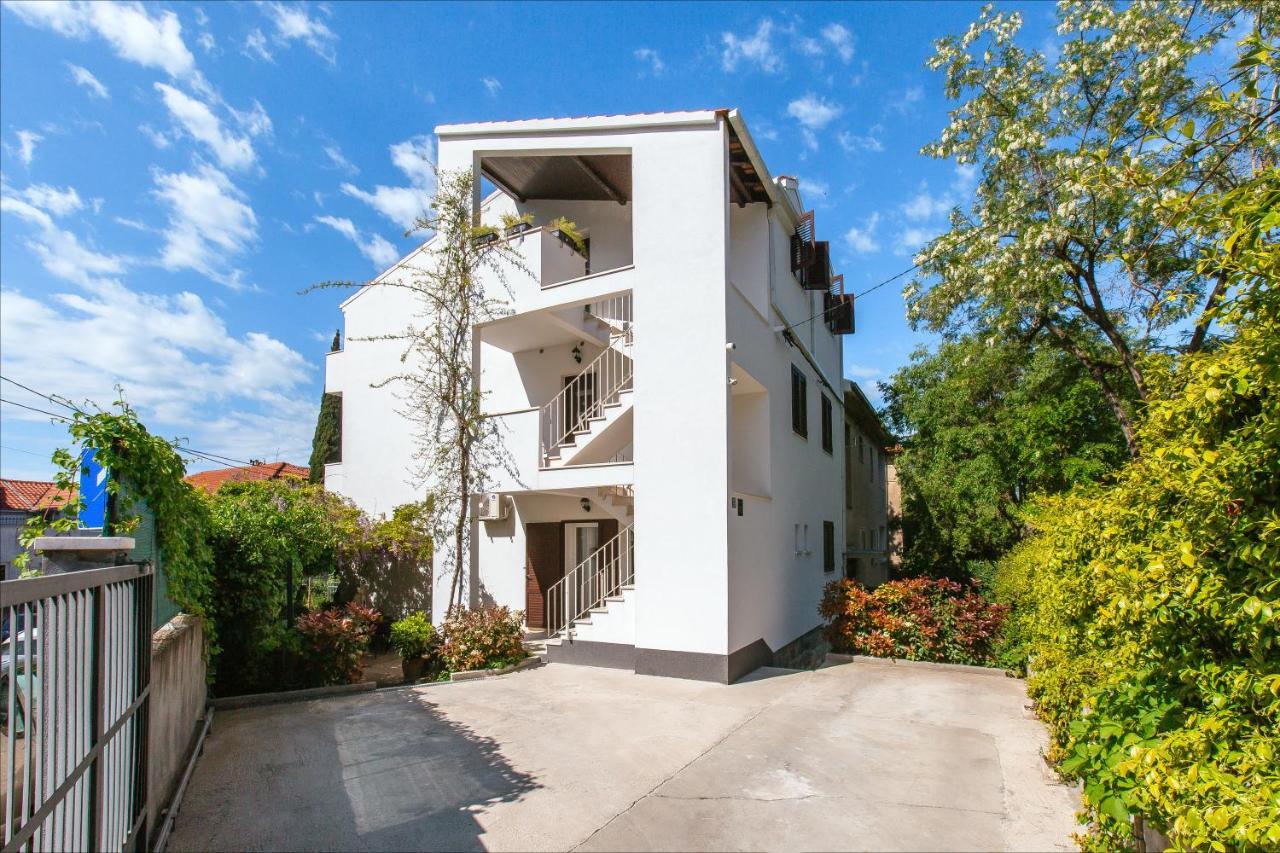 Apartment Nives In The City Center - Free Parking Spalato Esterno foto