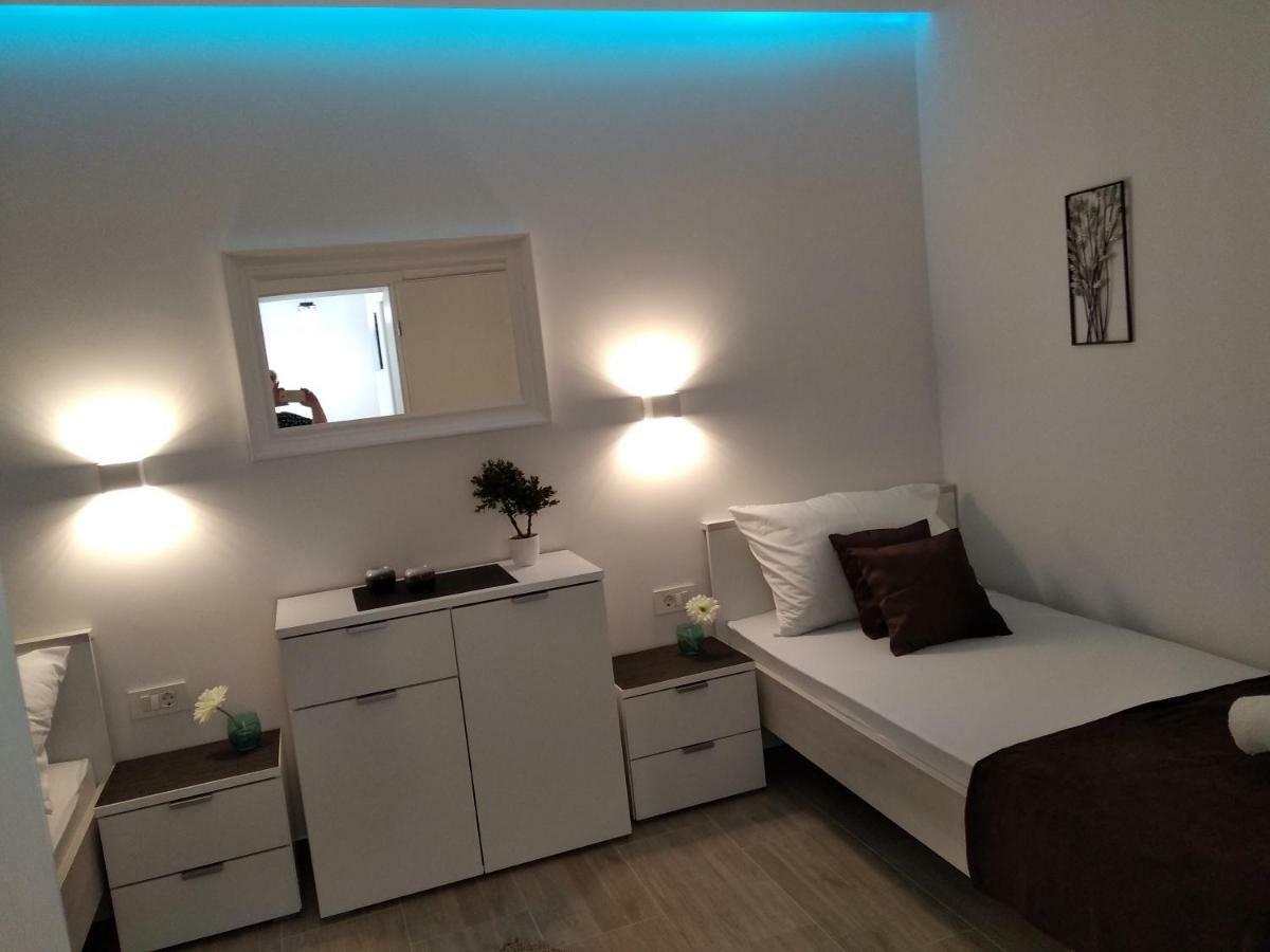Apartment Nives In The City Center - Free Parking Spalato Esterno foto