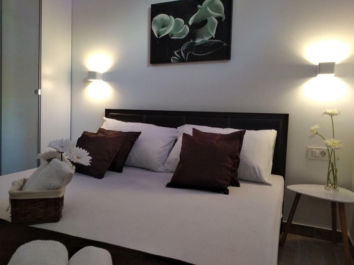 Apartment Nives In The City Center - Free Parking Spalato Esterno foto