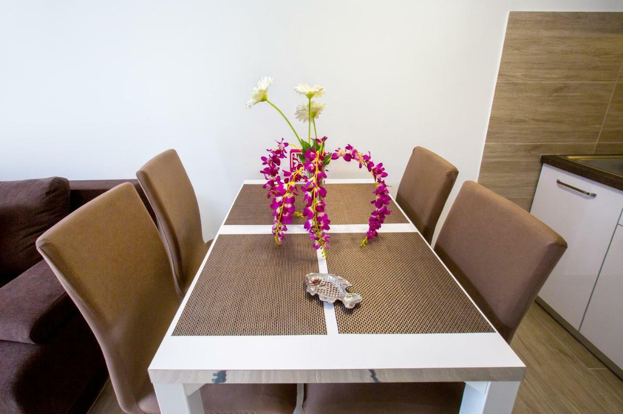Apartment Nives In The City Center - Free Parking Spalato Esterno foto