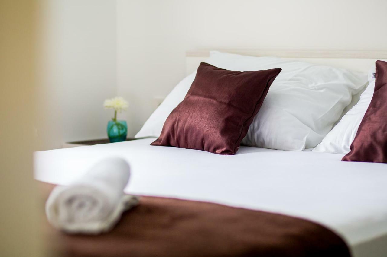 Apartment Nives In The City Center - Free Parking Spalato Esterno foto