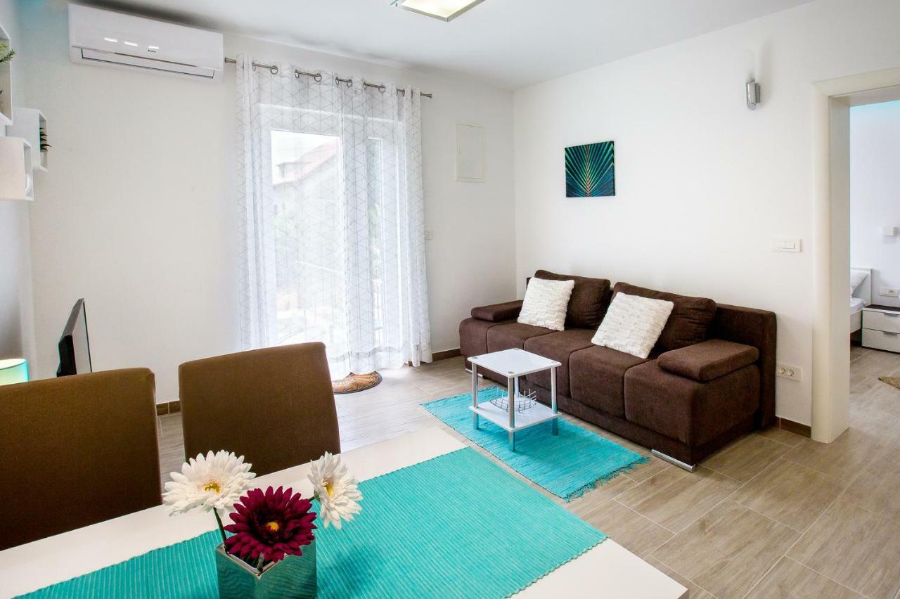 Apartment Nives In The City Center - Free Parking Spalato Esterno foto